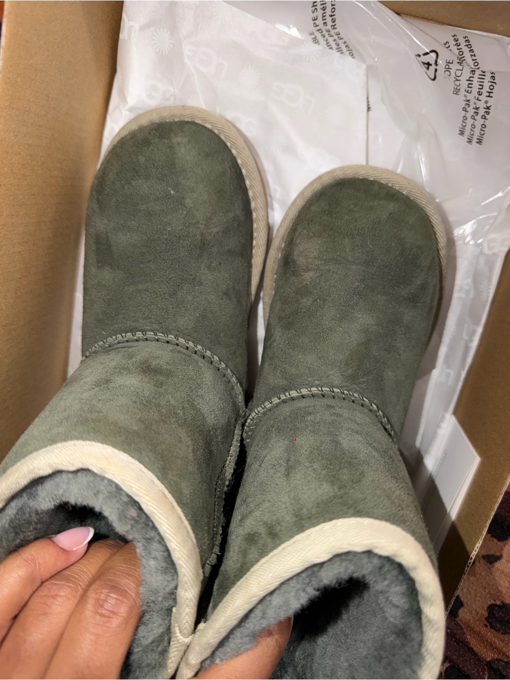 UGG Kids Suede Shearling-Lined Boots in Olive